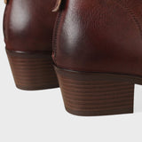 Ralica - Eleganckie botki z wycięciem V