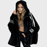 Snezhina – Damska kurtka z kapturem