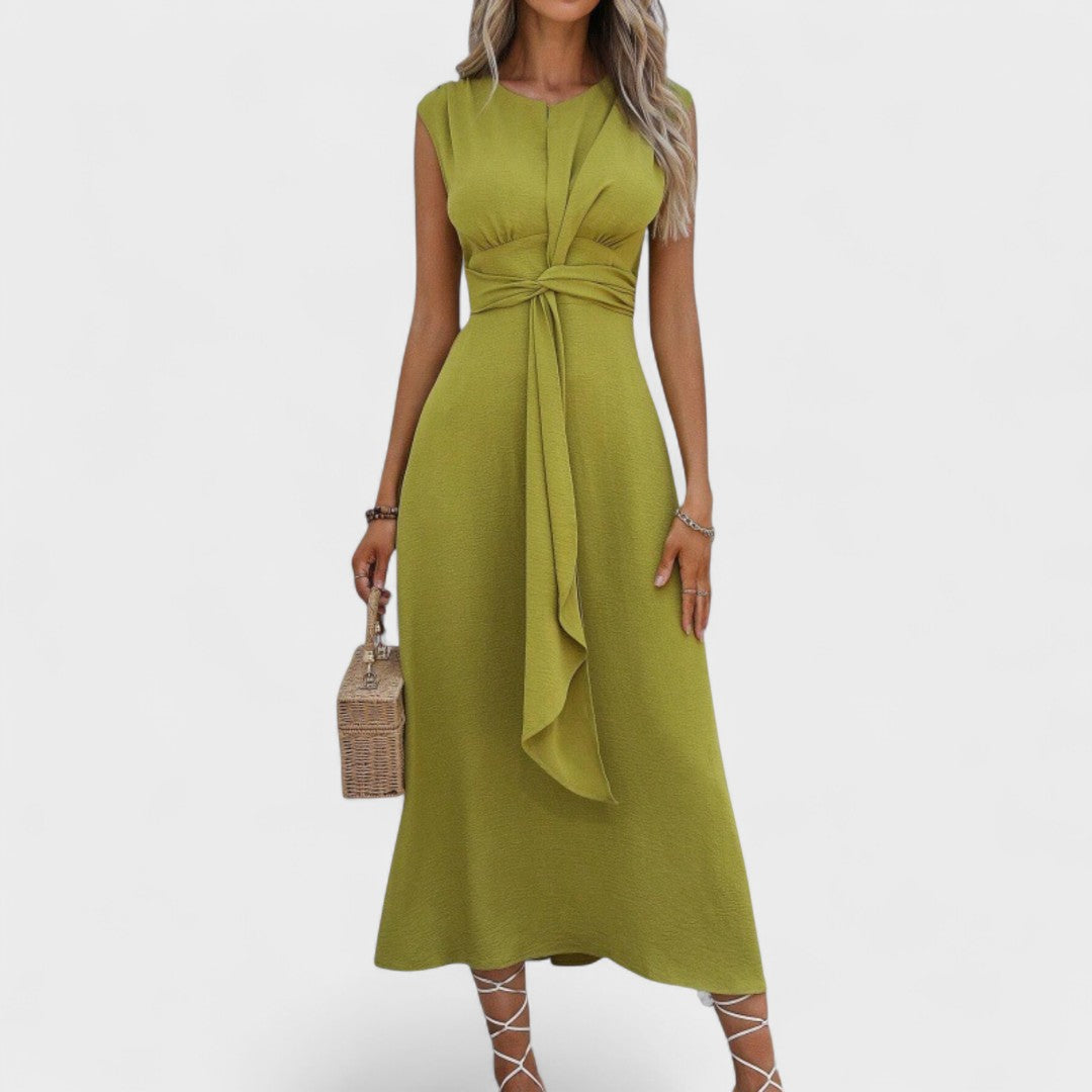 Andrea - Elegant sleeveless maxi dress with a round neckline