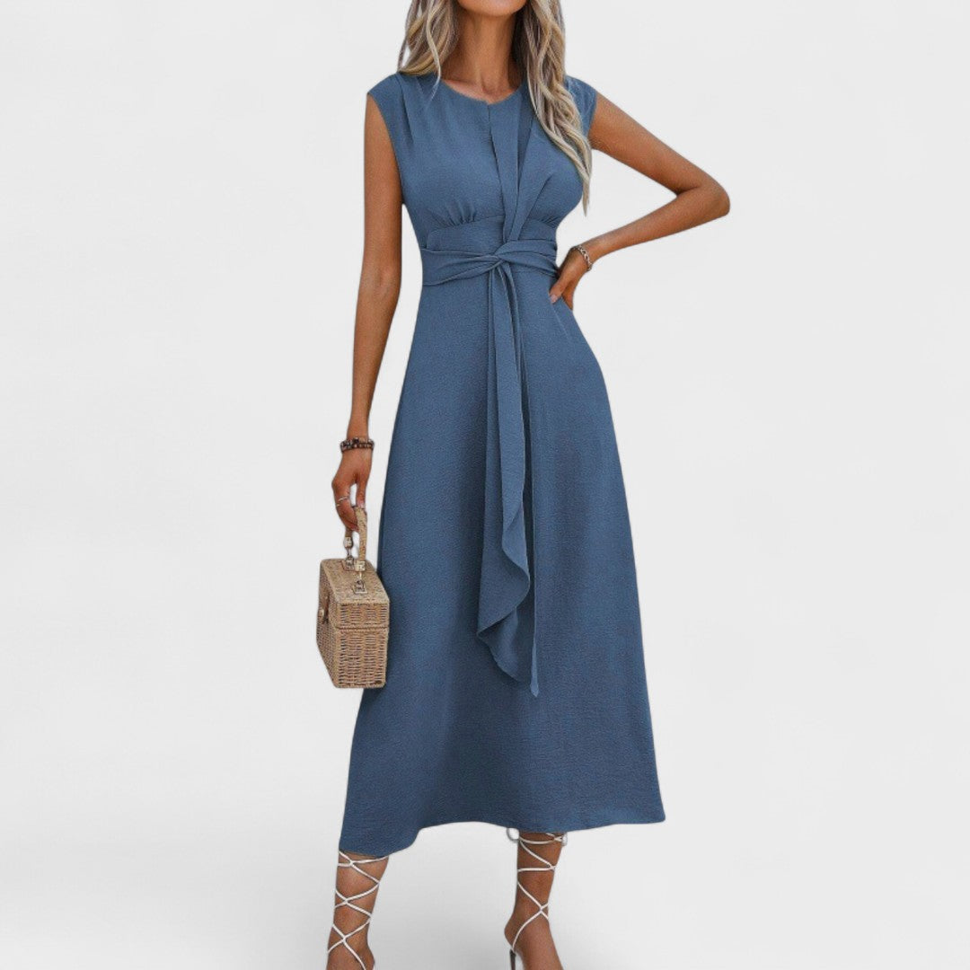Andrea - Elegant sleeveless maxi dress with a round neckline