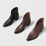 Ralica - Eleganckie botki z wycięciem V