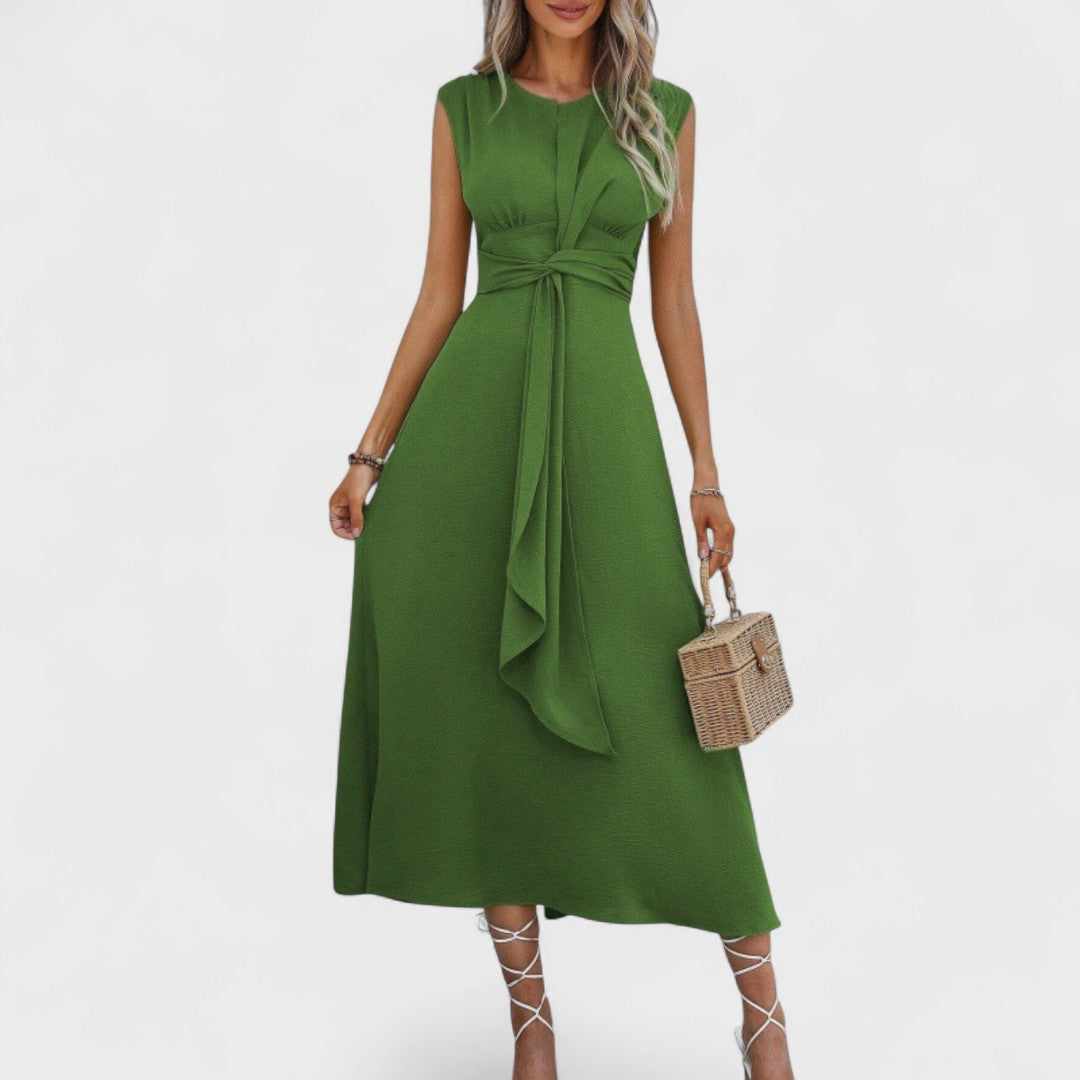 Andrea - Elegant sleeveless maxi dress with a round neckline
