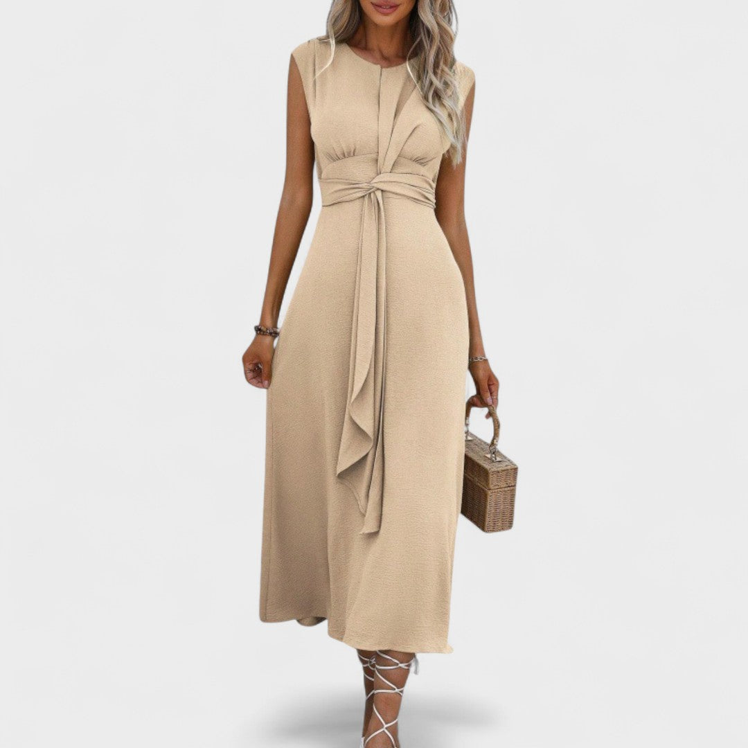 Andrea - Elegant sleeveless maxi dress with a round neckline