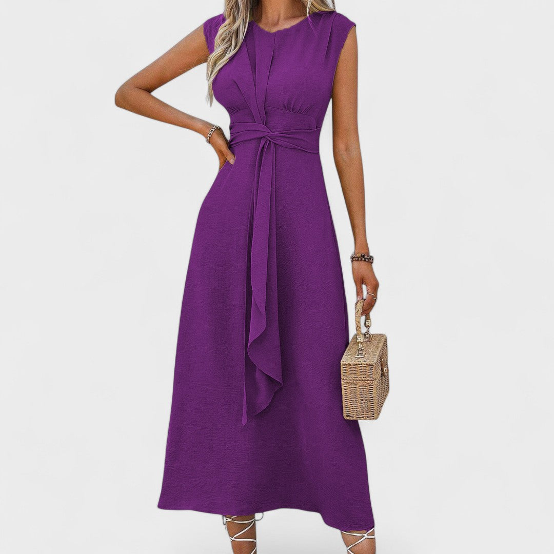 Andrea - Elegant sleeveless maxi dress with a round neckline
