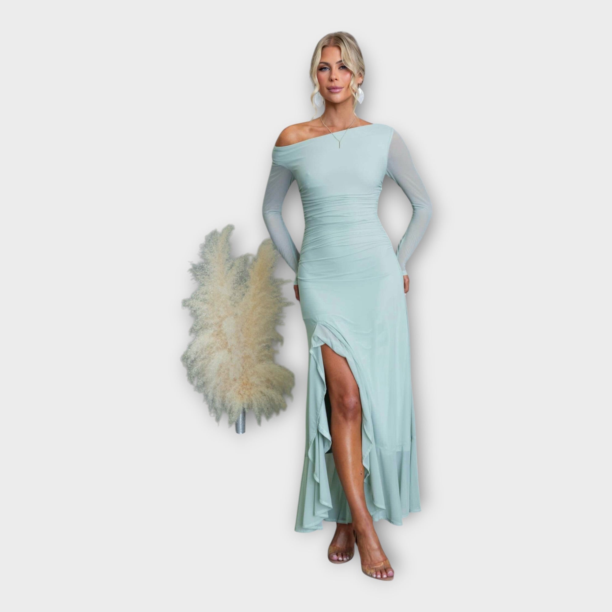 Imponująca sukienka o eleganckiej linii