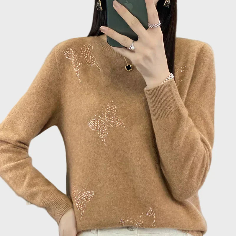 Damski pleciony sweter z wzorem motyla
