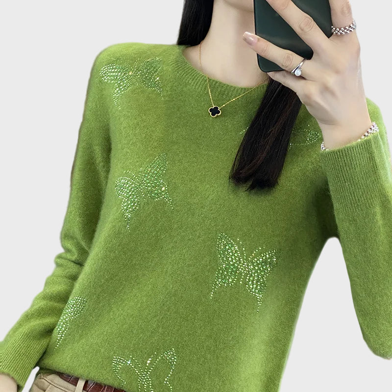 Damski pleciony sweter z wzorem motyla