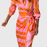 Everly™ | Stylowa Sukienka Kopertowa z Wzorem