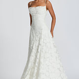 Mściwoja – Długa suknia z koronkowym gorsetem